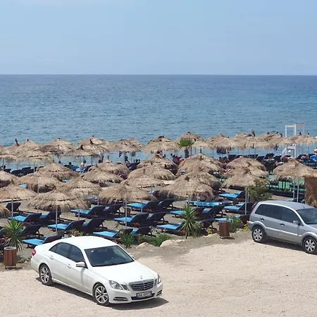 Apartman 204 *